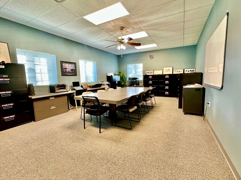 More Photos Of 4042 W 82nd Ct, Merrillville Office For Sale