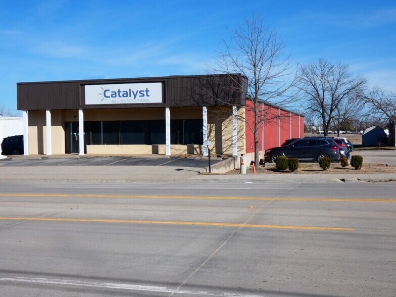More Photos Of 5707-5719 Jenny Lind Rd, Fort Smith Storefront Retail Office For Sale