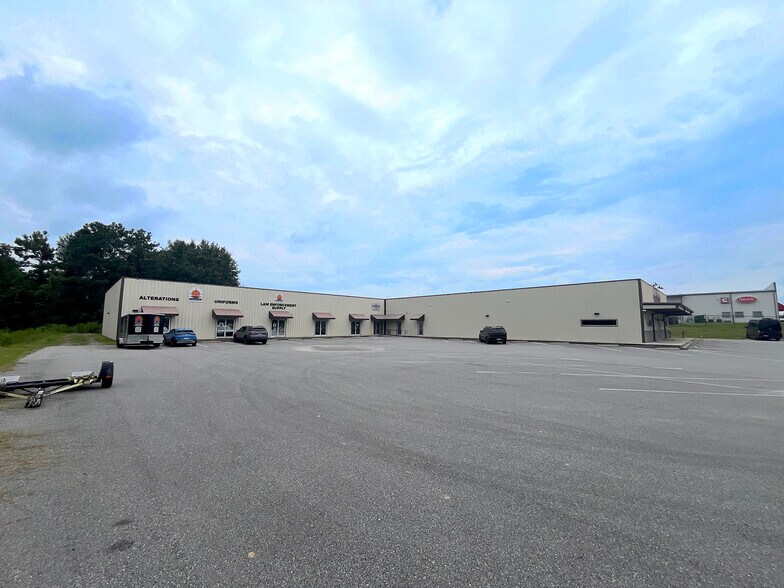 More Photos Of 301 Commerce Blvd, Midway Storefront Retail Office For Sale