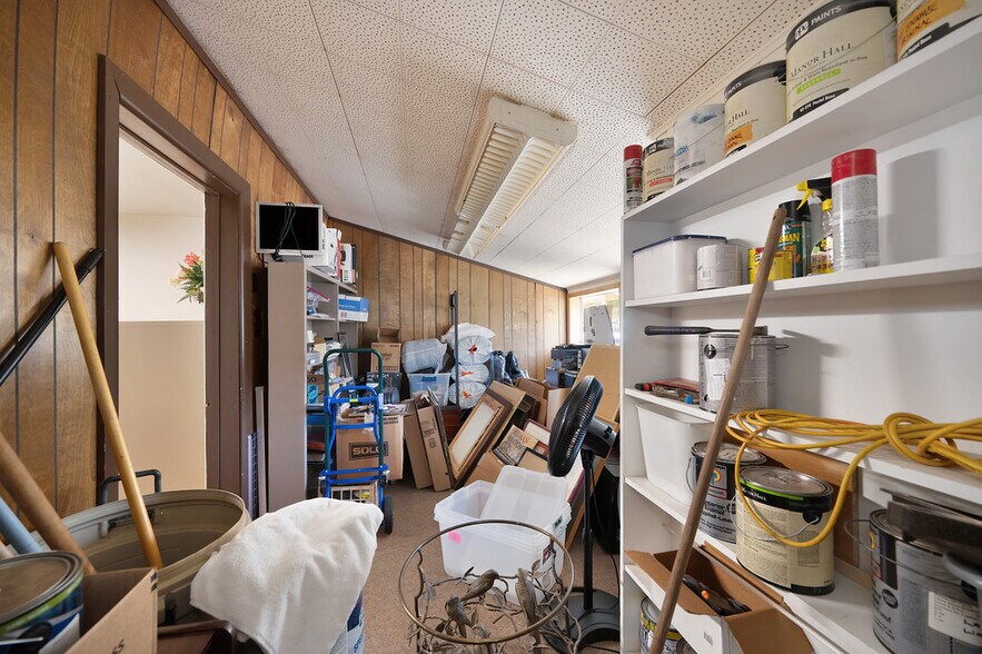 More Photos Of 1407-1409 Lincoln Way, Auburn Office For Sale