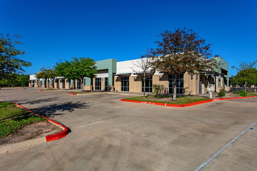 Primary Photo Of 402 Harvey Mitchell Pky, College Station Office For Sale