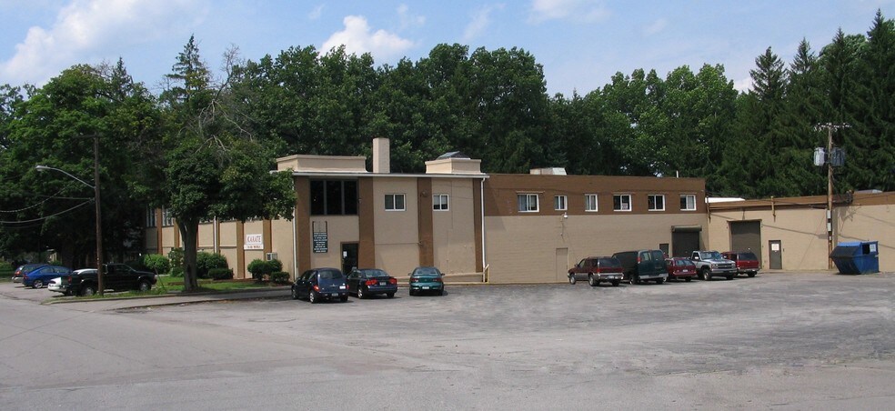 More Photos Of A-1 Country Club Rd, East Rochester Light Manufacturing For Lease