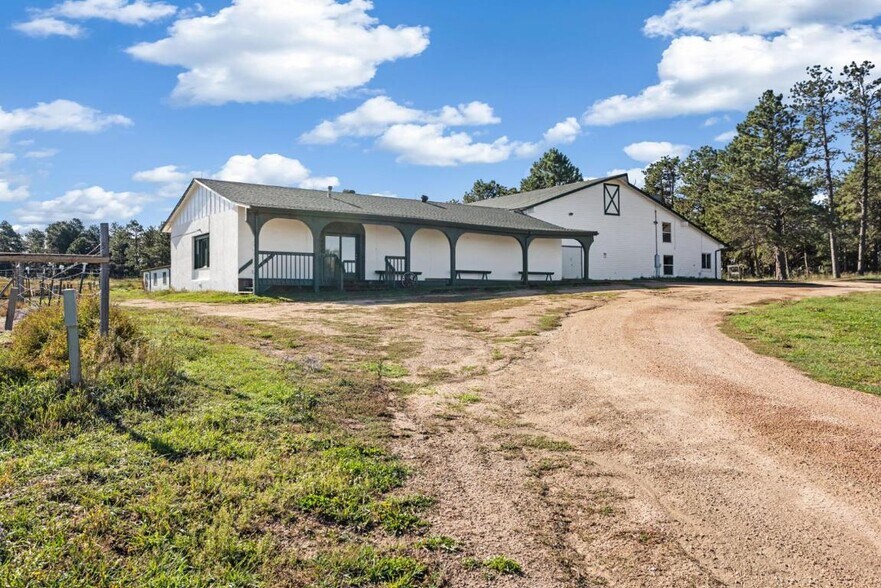 More Photos Of 16685 Roller Coaster Rd, Colorado Springs Horse Stables For Lease
