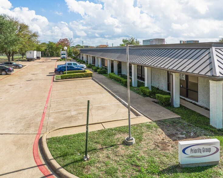 More Photos Of 1001 S Sherman St, Richardson Coworking Space