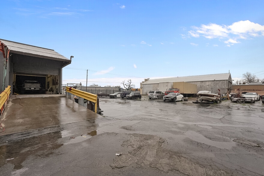 More Photos Of 1030 N Union St, Stockton Warehouse For Sale