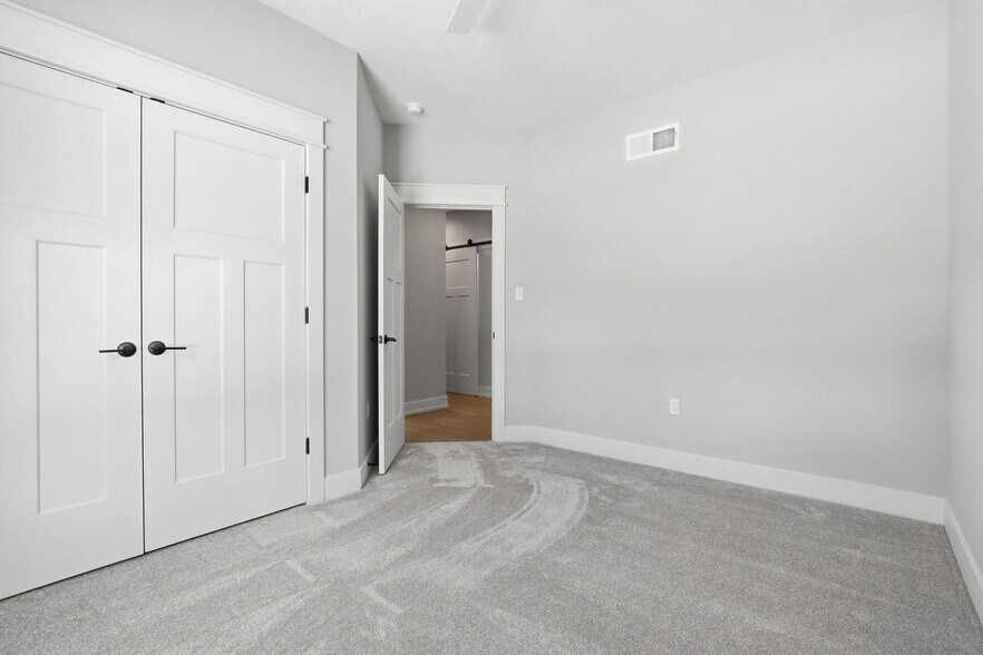 More Photos Of 100 Huselton Dr, Butler Multifamily For Sale