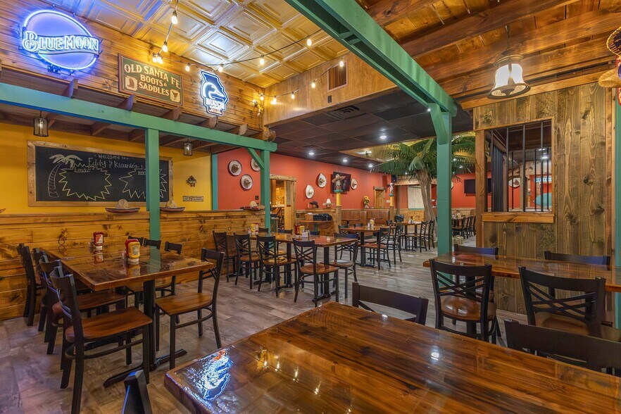 More Photos Of 118 S Main Street USA, Marceline Restaurant For Sale