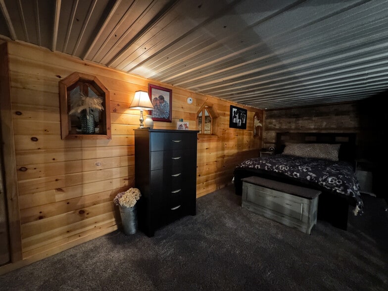 More Photos Of 201 State St, Luther Specialty For Sale