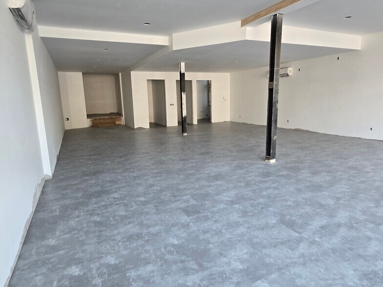 More Photos Of 2297 Main St, Buffalo Storefront Retail Residential For Lease