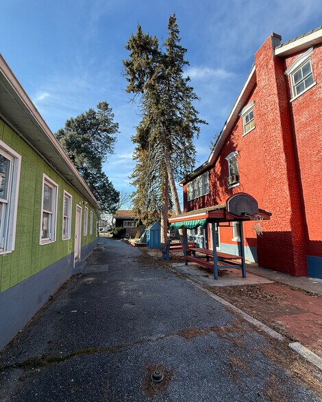 More Photos Of 2302 S. 5th St, Allentown Specialty For Lease