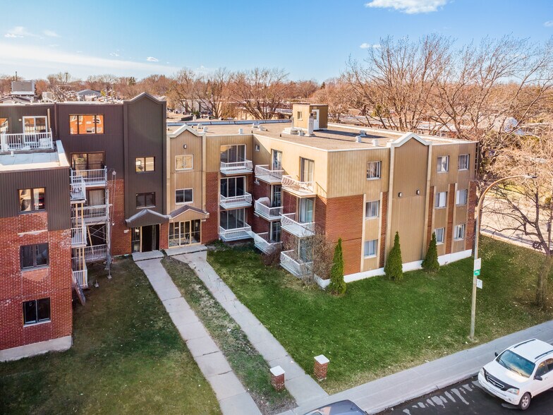 More Photos Of 12081 Rue De Montigny, Montréal Apartments For Sale