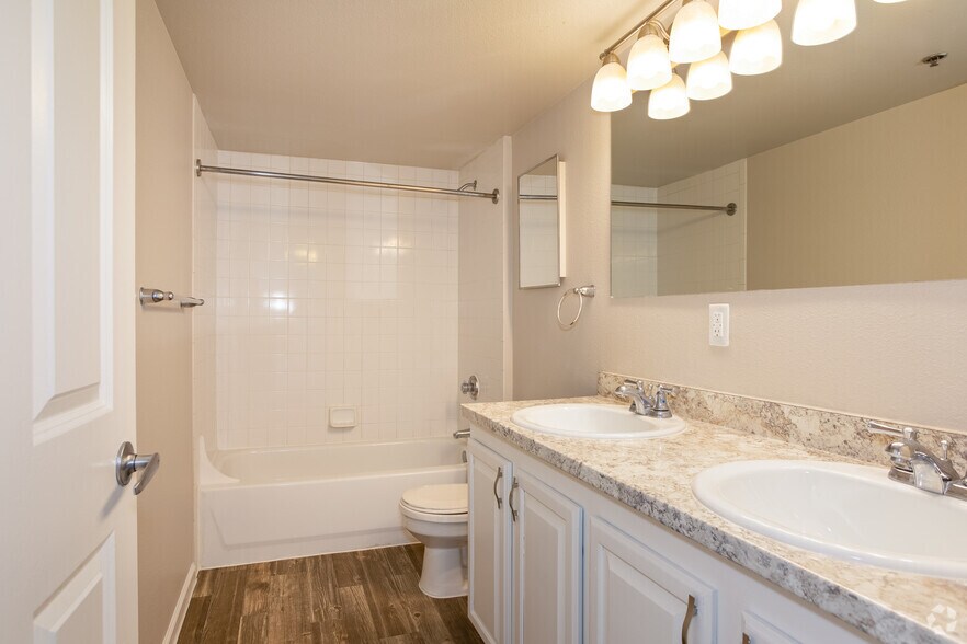 More Photos Of 10754 Belle Creek Blvd, Henderson Apartments For Lease