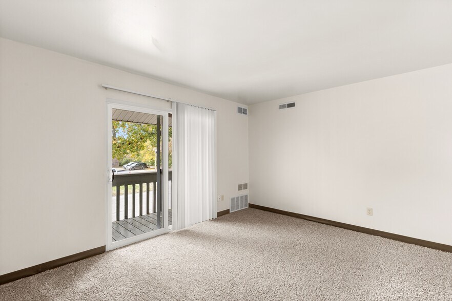 More Photos Of 11065 Dunklin Dr, Saint Louis Apartments For Sale