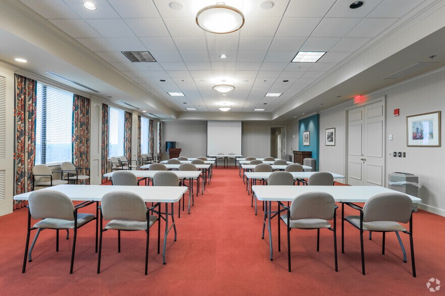 More Photos Of 577 Mulberry St, Macon-Bibb Office For Lease