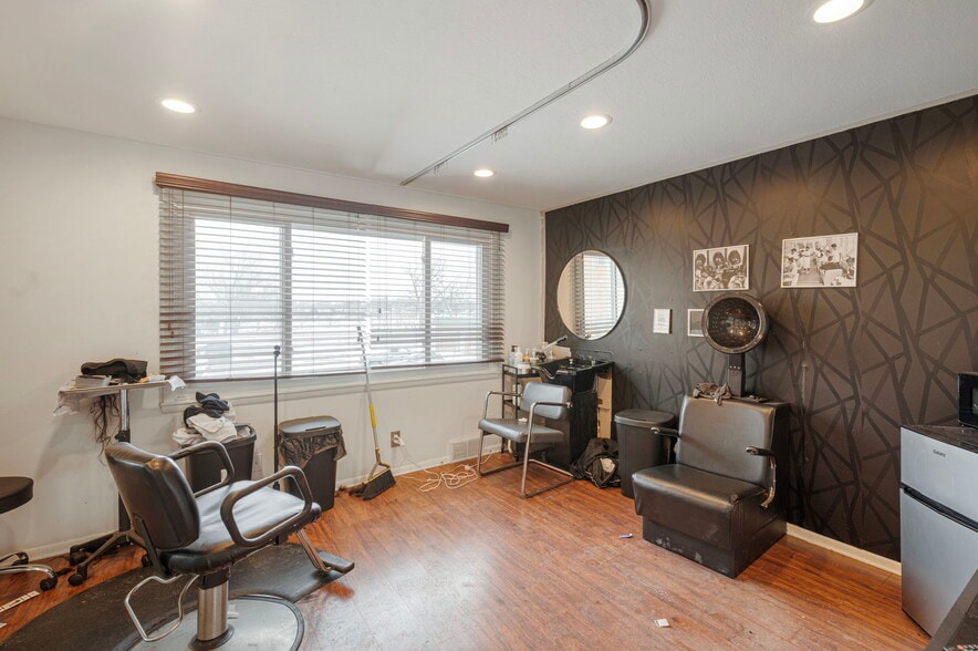 More Photos Of 3826 W Broadway Ave, Minneapolis Medical For Sale