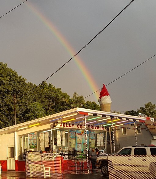 More Photos Of 1620 Ulster Ave, Lake Katrine Restaurant For Lease