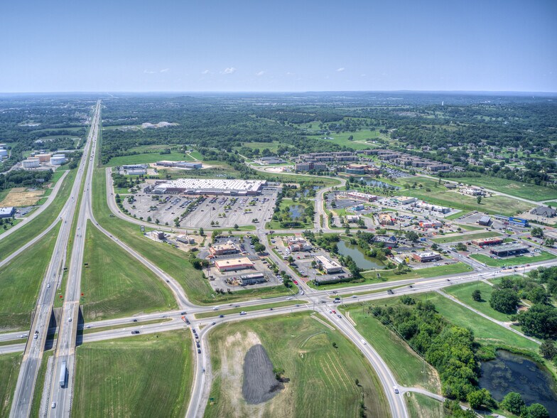 More Photos Of 548 W 125th Pl S, Glenpool Storefront Retail Office For Lease