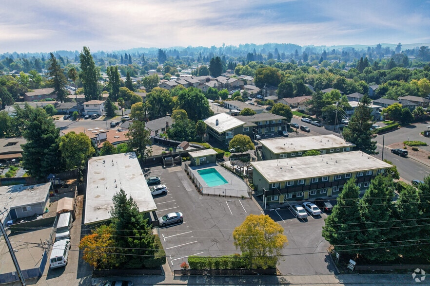 More Photos Of 7400 Bridgit Dr, Rohnert Park Apartments For Sale