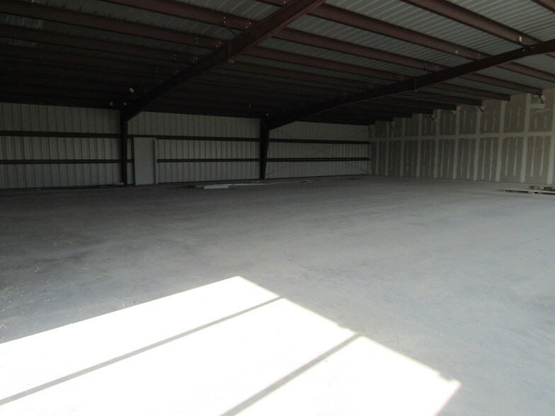 More Photos Of 2102 W Stan Schlueter Loop, Killeen Freestanding For Lease