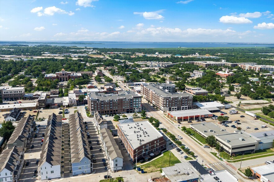 More Photos Of 251 S Mill St, Lewisville Apartments For Sale