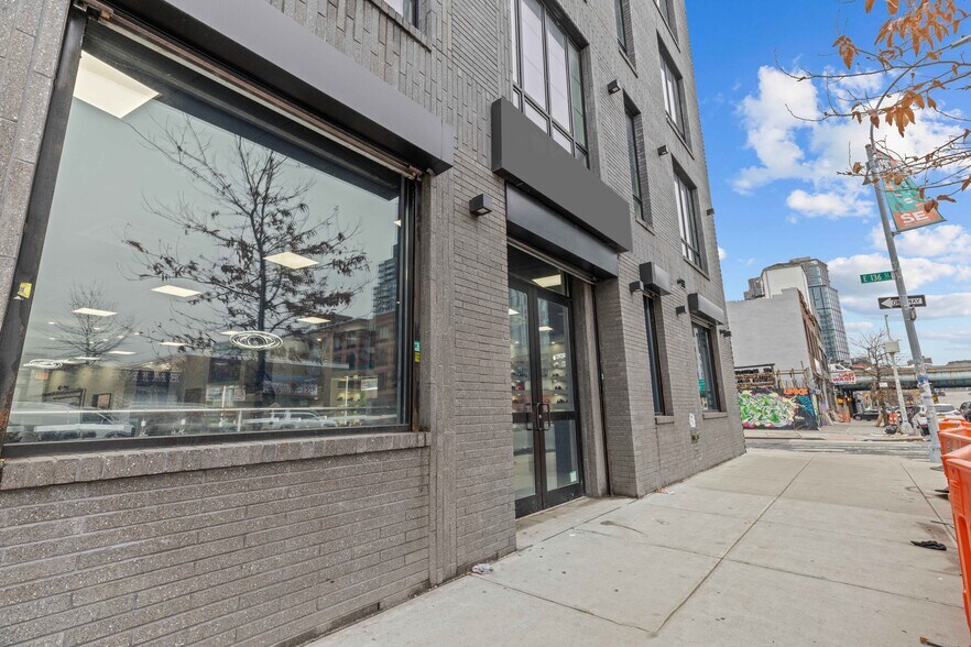 More Photos Of 2490 3rd Ave, Bronx Apartments For Lease