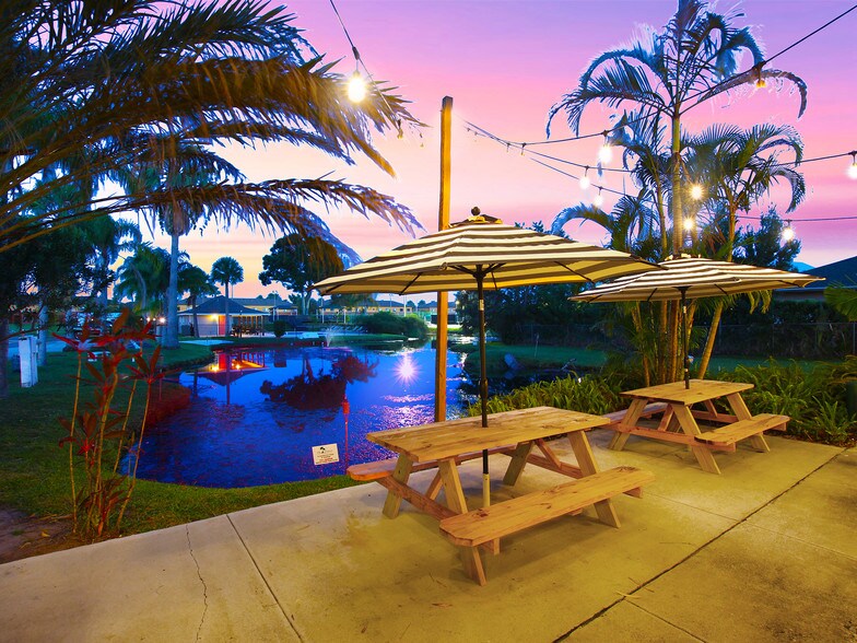 More Photos Of 3220 S Fiske Blvd, Rockledge Hotel For Sale