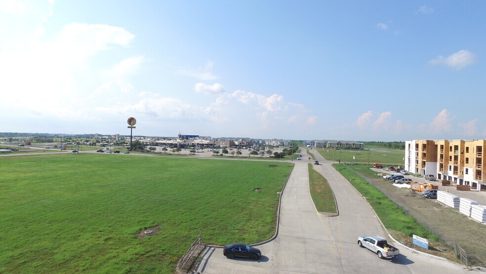 More Photos Of NWC I-45 & Holland Rd, Texas City Land For Sale