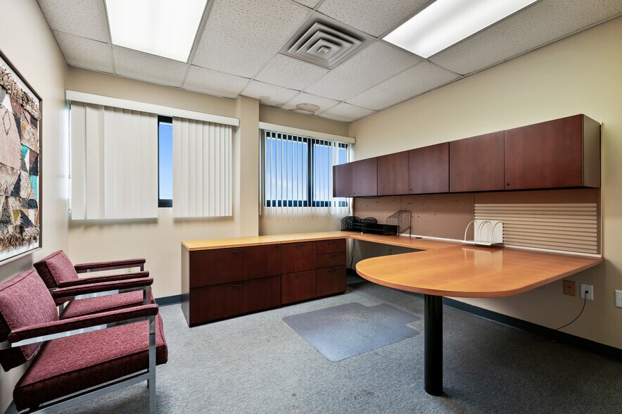 More Photos Of 12300 PERRY Hwy, Wexford Medical For Lease