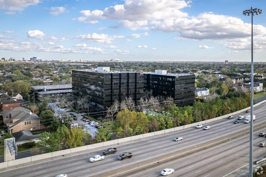 More Photos Of 6565 West Loop South, Bellaire Medical For Lease