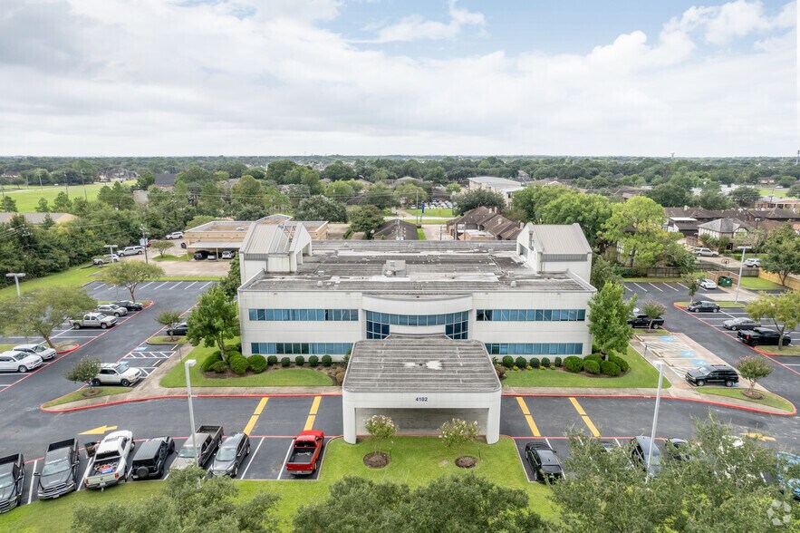 More Photos Of 4102 Woodlawn Ave, Pasadena Medical For Lease
