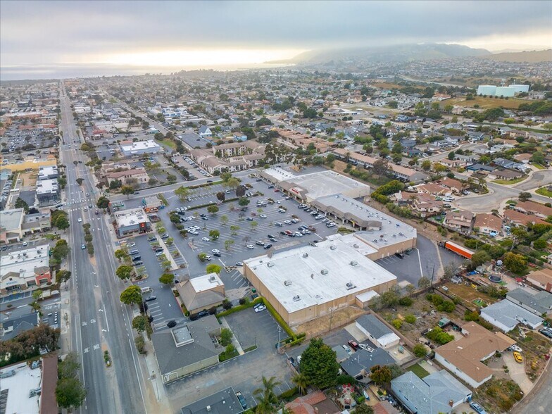 More Photos Of 1404-1460 E Grand Ave, Arroyo Grande Storefront For Sale