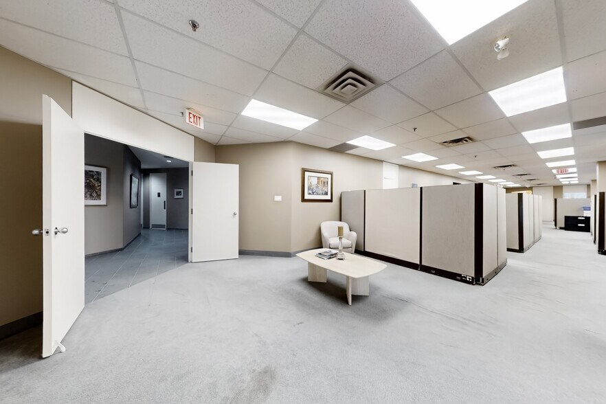More Photos Of 45 Mcintosh Dr, Markham Office For Sale