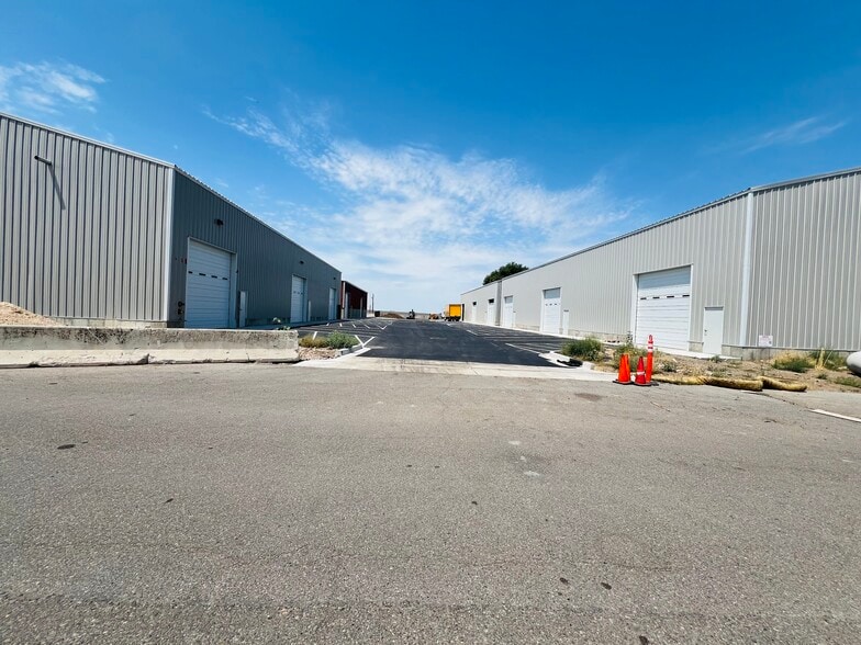 More Photos Of 1438 W 3300 S, Ogden Manufacturing For Lease