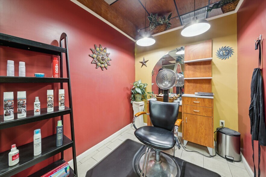 More Photos Of 3940 Pennsylvania 257, Seneca General Retail For Sale