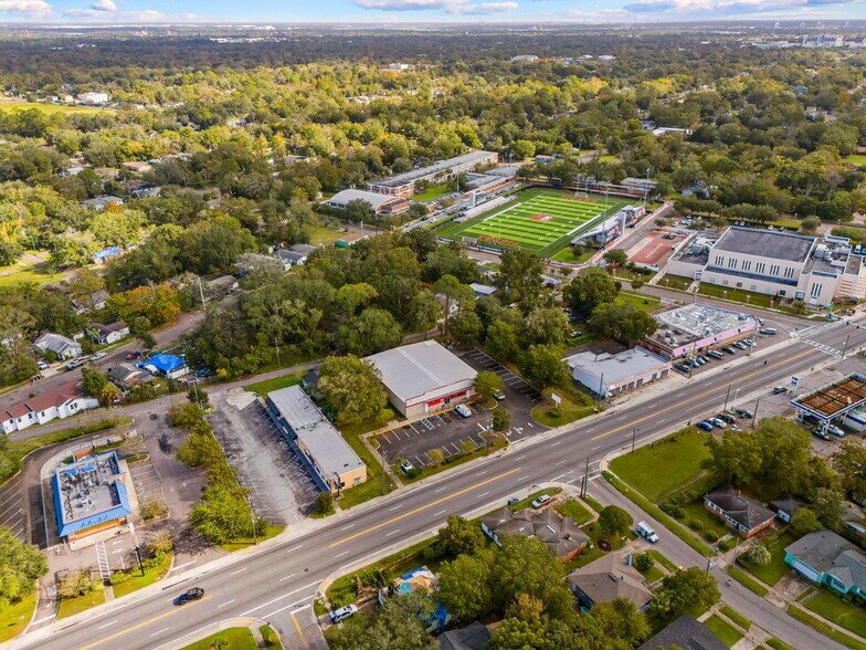 More Photos Of 1945 Kings Rd, Jacksonville Freestanding For Sale