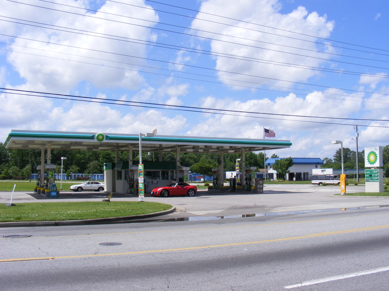 Primary Photo Of 2221 Campostella Rd, Chesapeake Service Station For Sale