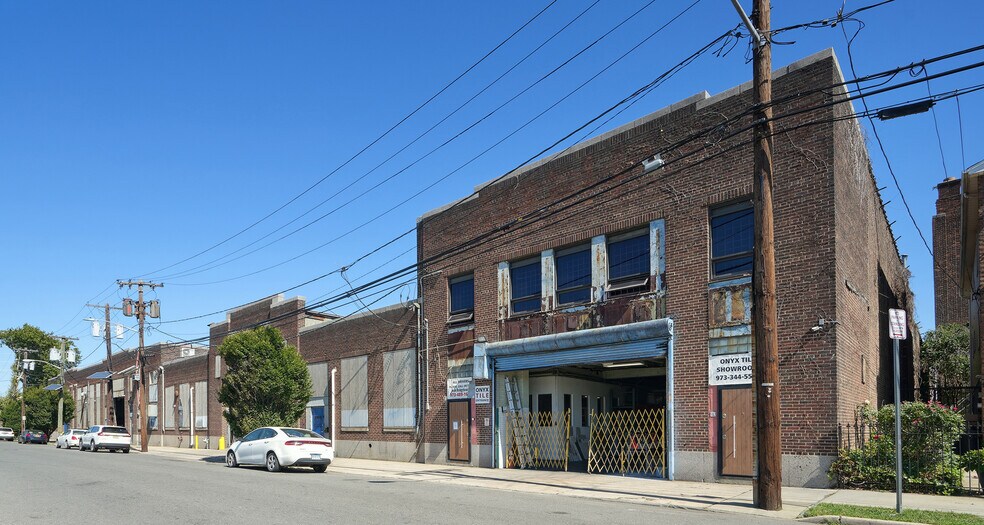 More Photos Of 488-500 Mulberry St, Newark Warehouse For Sale