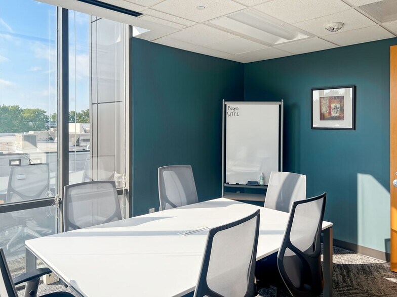 More Photos Of 1829 Reisterstown Rd, Pikesville Coworking Space