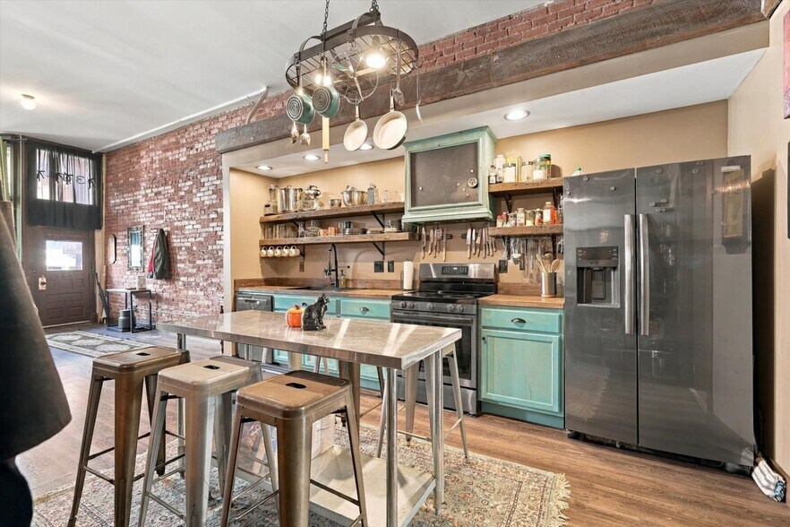 More Photos Of 304 Victor Ave, Victor Multifamily For Sale