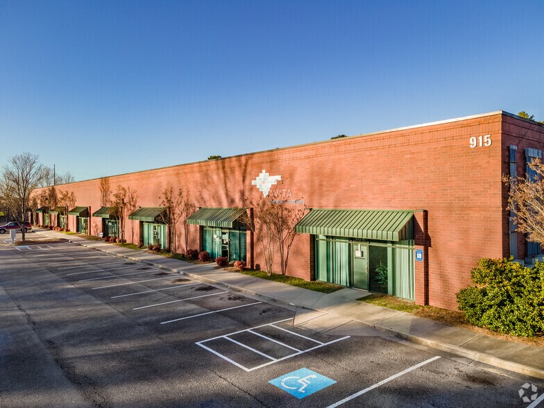 Primary Photo Of 915 Interstate Ridge Dr, Gainesville Unknown For Lease