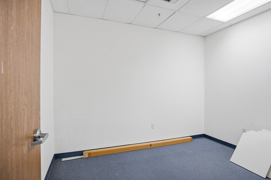 More Photos Of 5256 Pirrone Ct, Salida Warehouse For Lease
