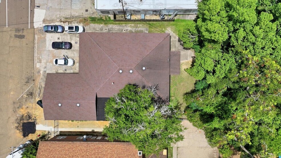 More Photos Of 148 W Green St, Hazlehurst Office For Sale