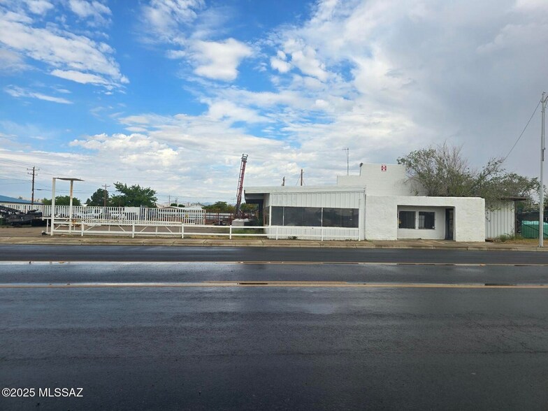 Primary Photo Of 440 N Haskell Ave, Willcox Service For Sale