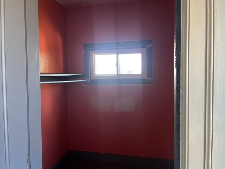 More Photos Of 1615 Maryland Ave, Covington Multifamily For Sale