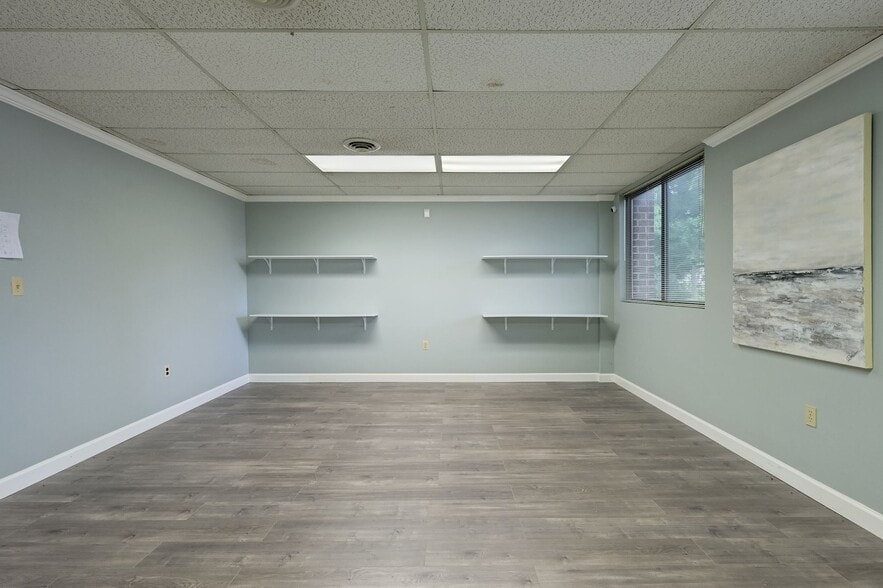 More Photos Of 9650 Santiago Rd, Columbia Medical For Sale