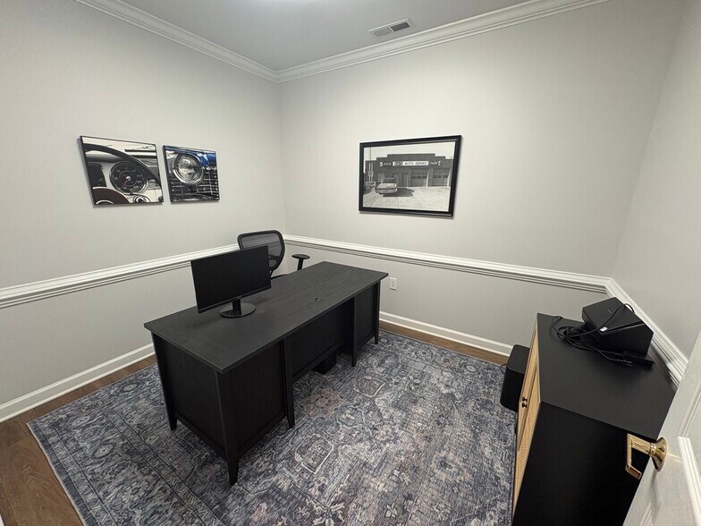 More Photos Of 316 W Millbrook Rd, Raleigh Office For Sale