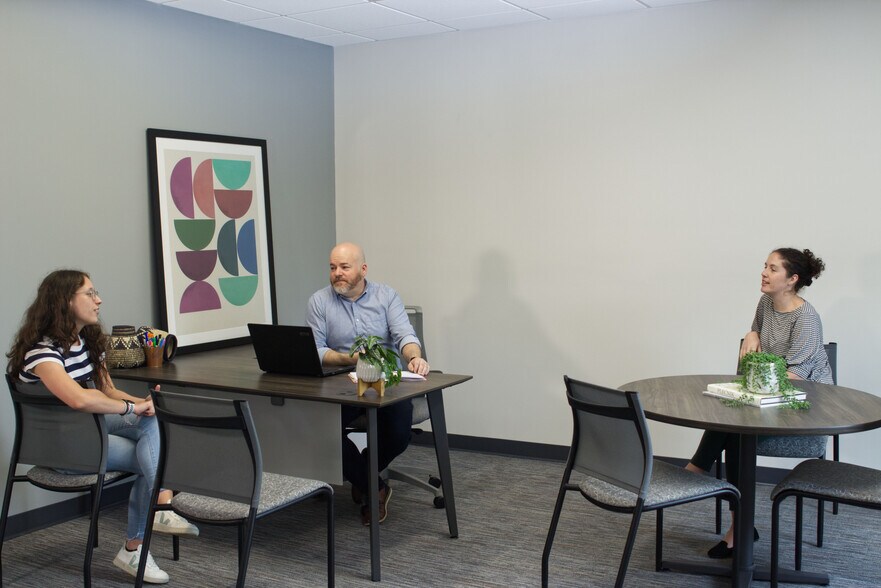 More Photos Of 1900 Leland Dr SE, Marietta Coworking Space