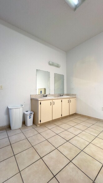 More Photos Of 4040 E County Road 540A, Lakeland Religious Facility For Sale