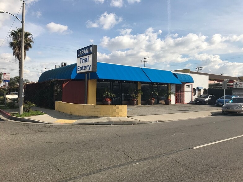 More Photos Of 11934-11940 Aviation Blvd, Inglewood Restaurant For Lease
