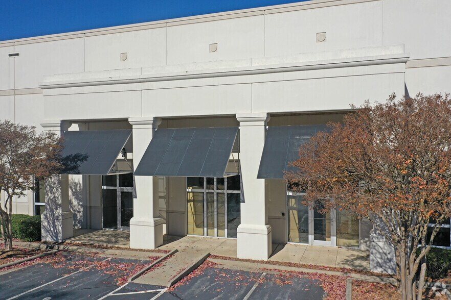More Photos Of 4193 Eagle Hill Dr, High Point Warehouse For Lease